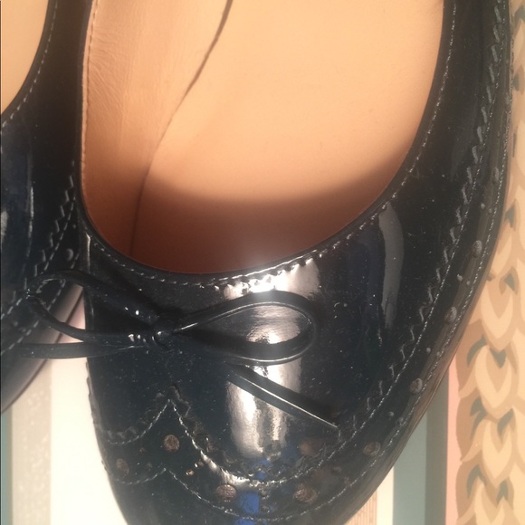 NEW! Cole Haan Green-Blue Wingtip Patent Flats - Picture 2 of 3